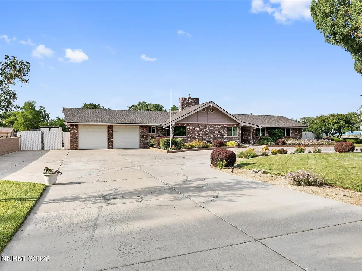 420 Country Drive, Fernley, NV 89408 - #1