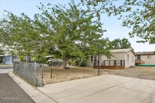 980 Villa Way, Fernley, NV 89408