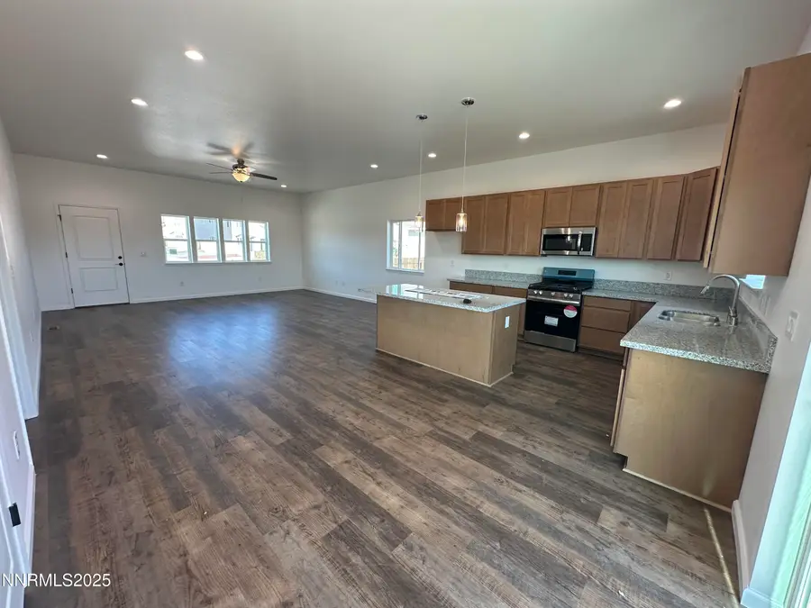 1844 Fort Sutter Boulevard, Fernley, NV 89408 - #3
