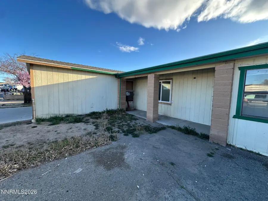330 Parkland Way, Fernley, NV 89408 - #3