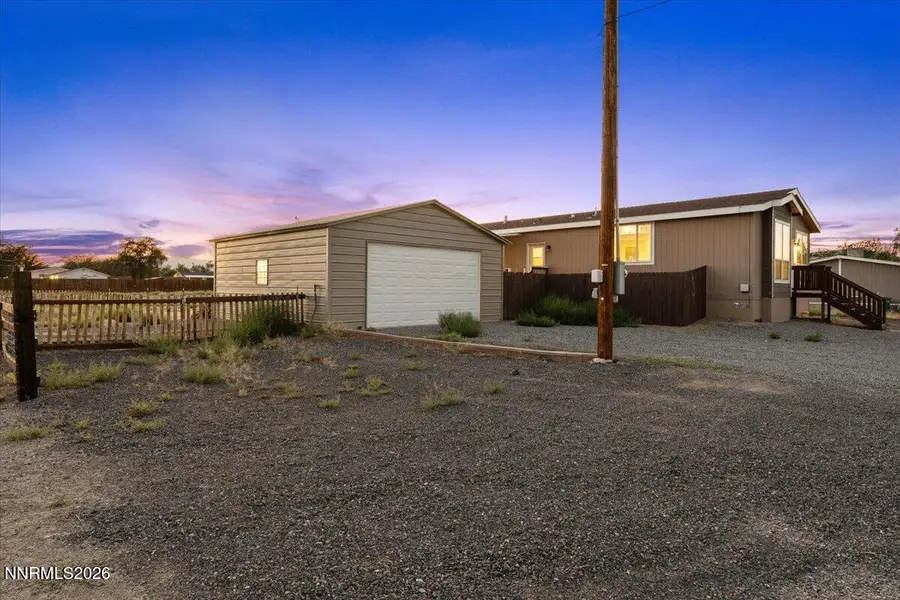 3913 Amber Street, Silver Springs, NV 89429 - #3