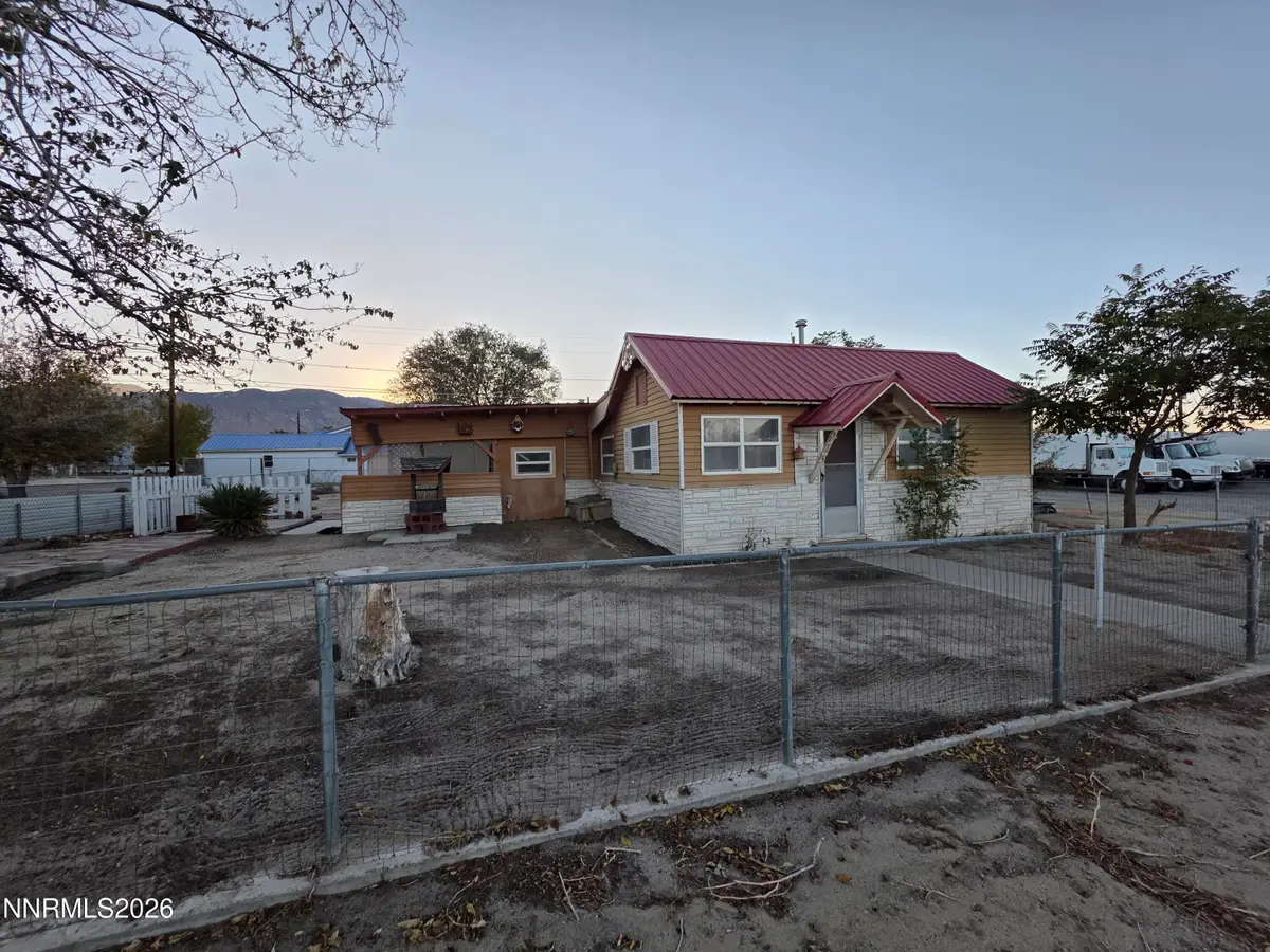 215 E Street, Hawthorne, NV 89415 - #1