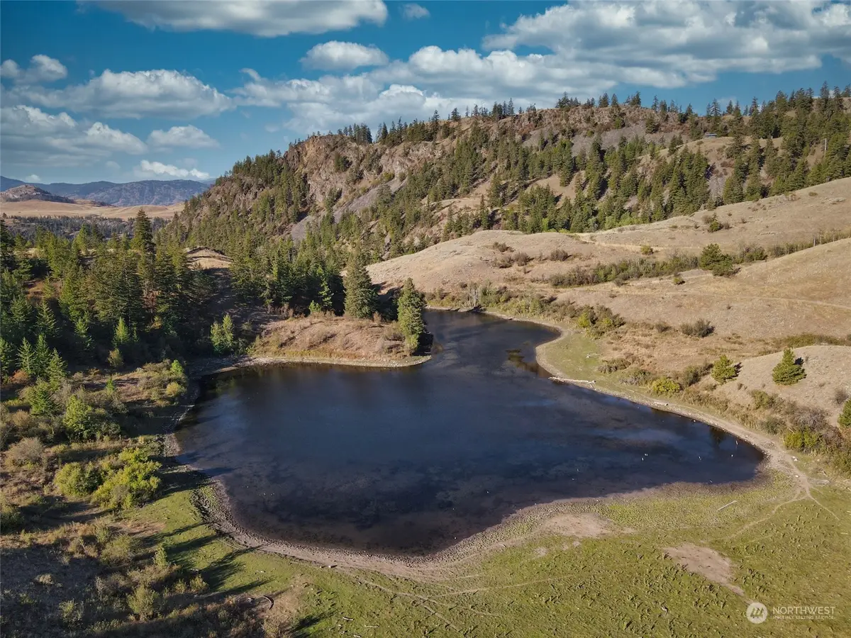 84 Wannacut Lake Road, Oroville, WA 98844 - Image #1