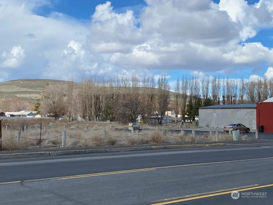 735 Basin Street Nw, Ephrata, WA 98823 - Image #2