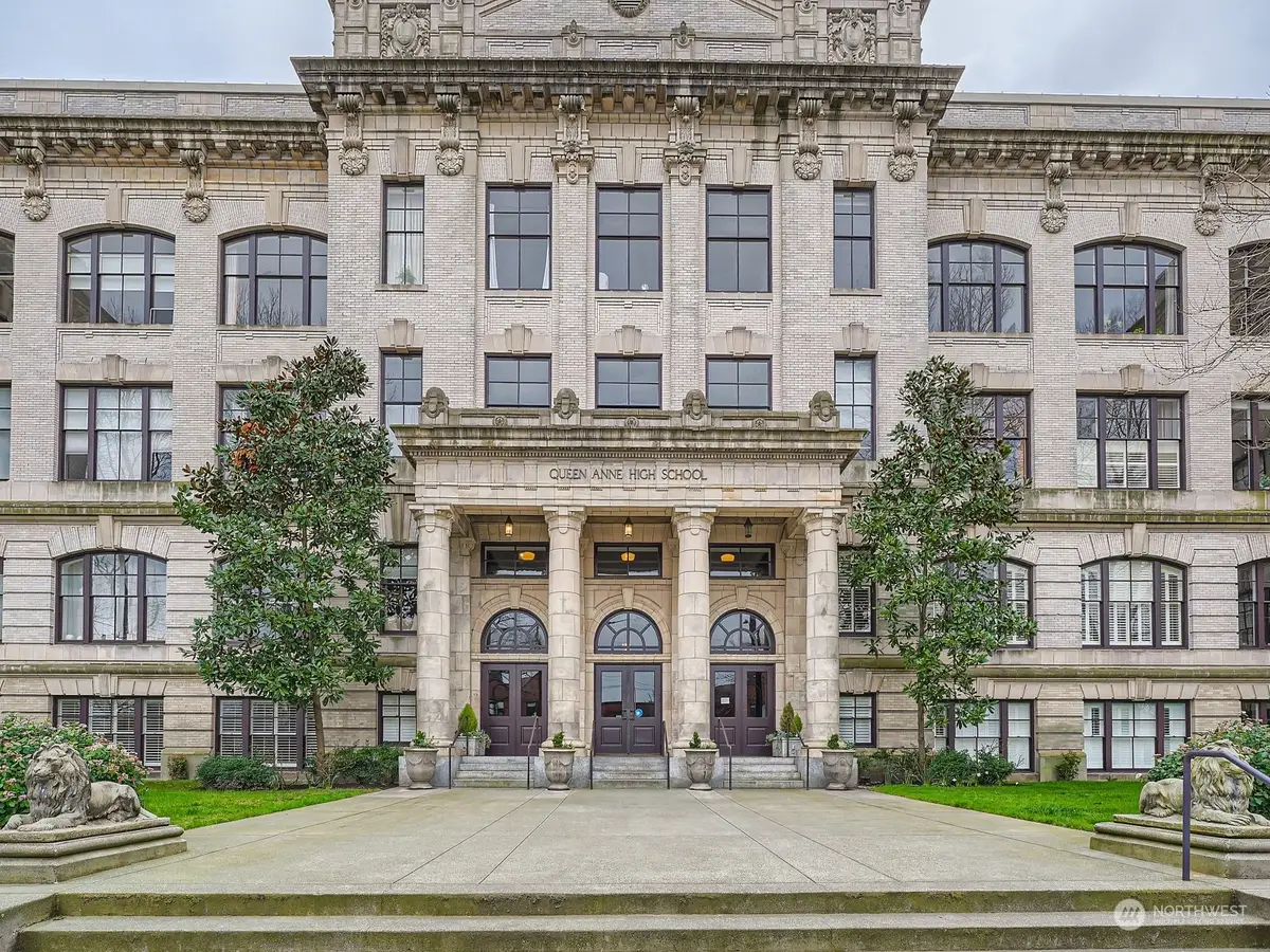 201 Galer Street #223, Seattle, WA 98109 - Image #1