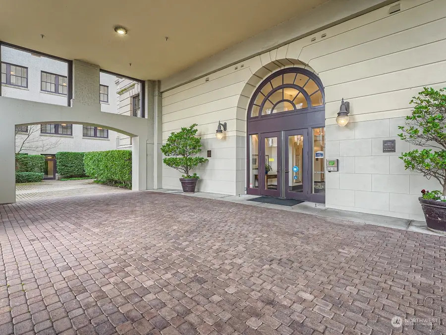 201 Galer Street #223, Seattle, WA 98109 - Image #2