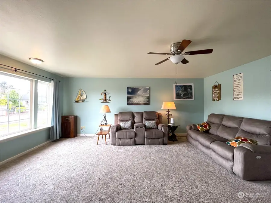 362 Lake Bay Loop Se, Ocean Shores, WA 98569 - #3