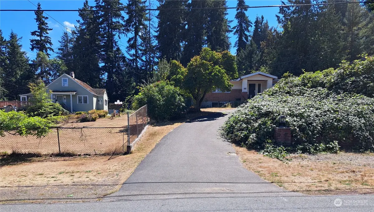 1823 NE 185th Street #22,23,24, Shoreline, WA 98155 - Image #1