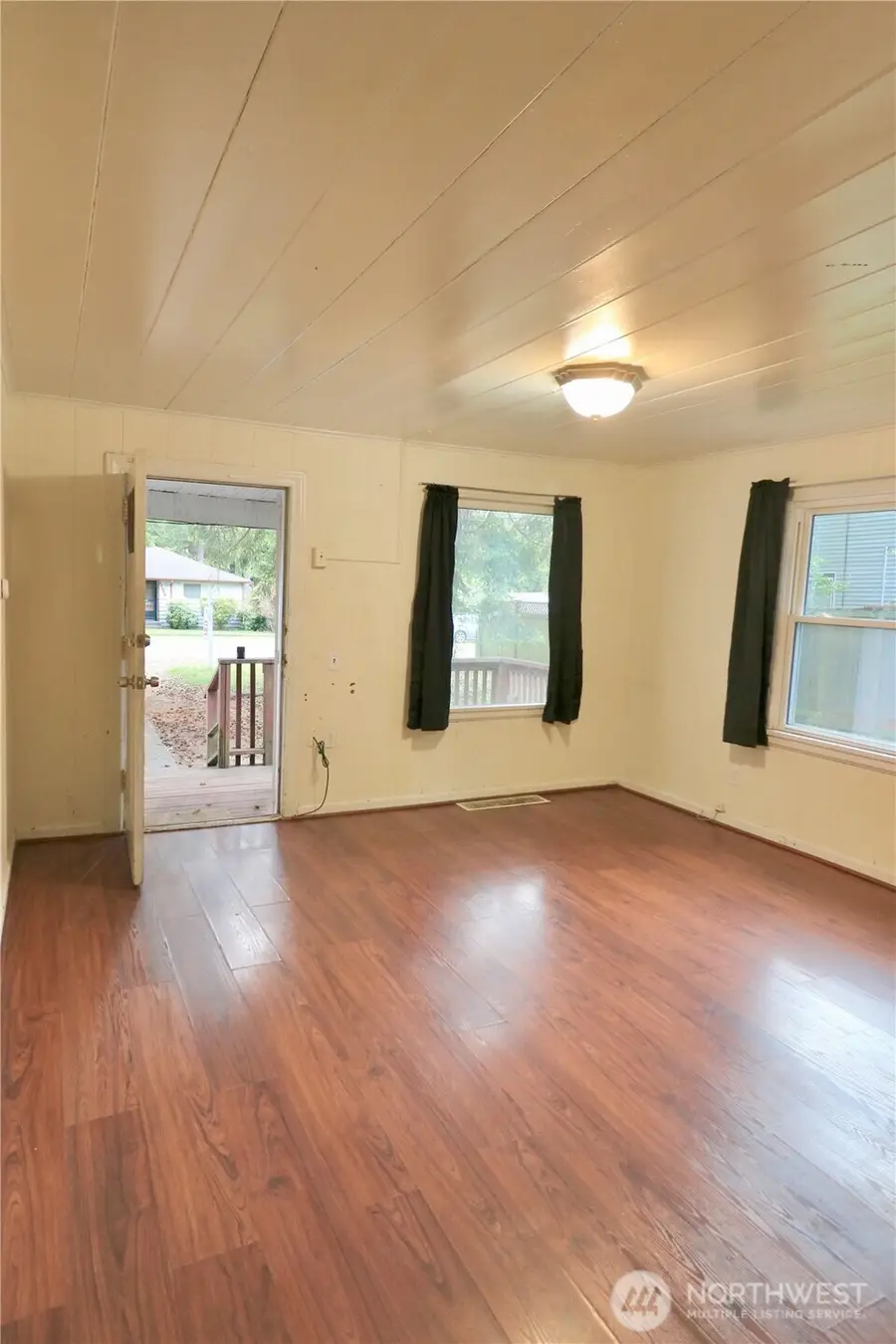 14040 Ashworth Avenue N, Seattle, WA 98133 - Image #3