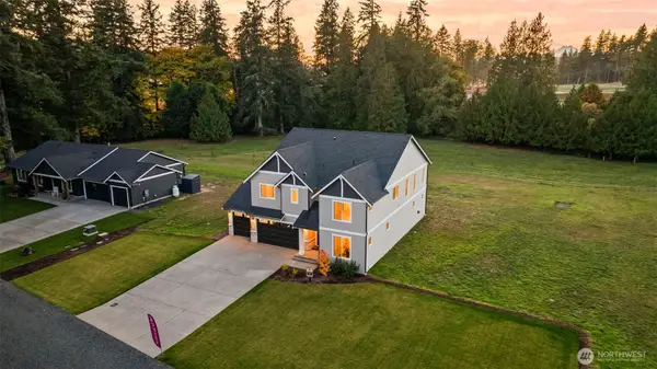 10155 Royal Valley Road Ne, Poulsbo, WA 98370