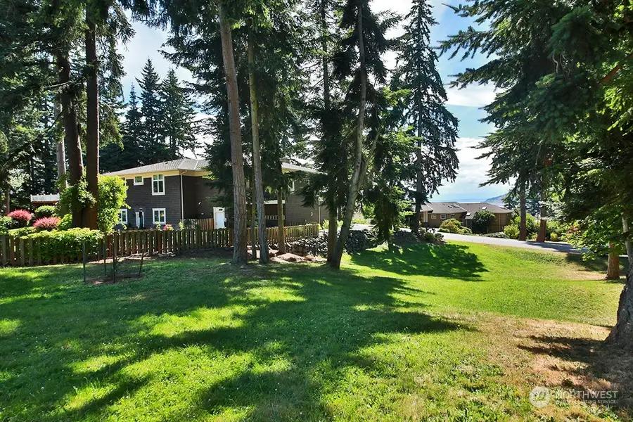 6329 Sahalee Court, Clinton, WA 98236 - Image #3