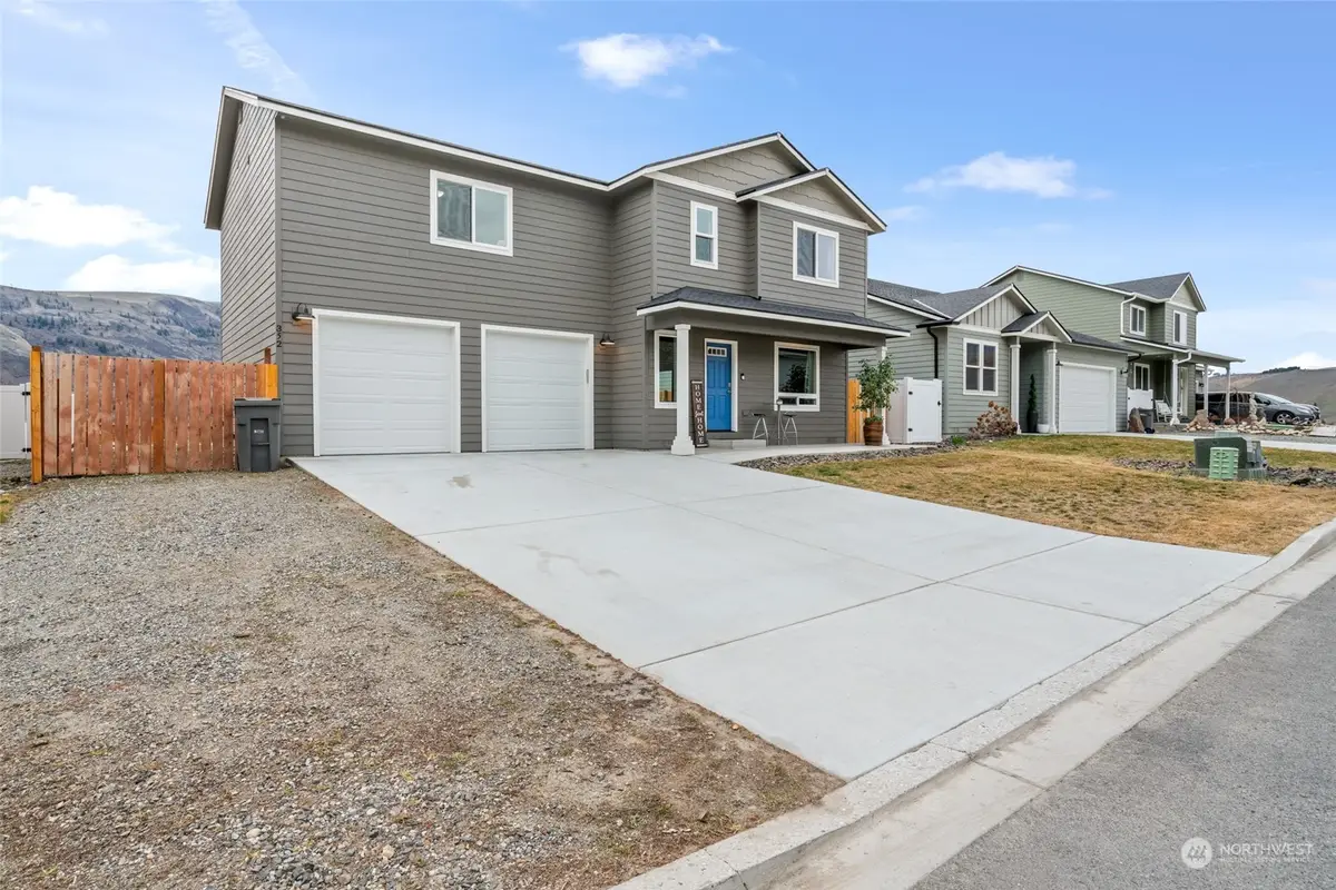 352 Hammond Lane, Rock Island, WA 98850 - Image #1