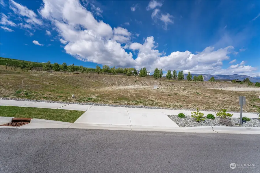 108 Loretta Lane #14, Chelan, WA 98816 - Image #2