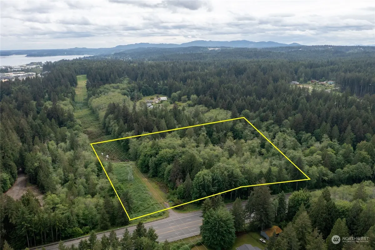 3761 NW Trigger Avenue Ne, Silverdale, WA 98383 - Image #1