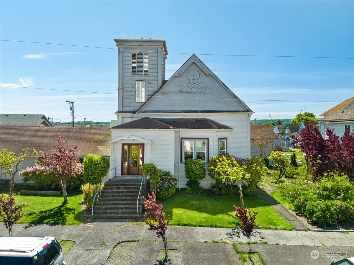 807 W 1st Street, Aberdeen, WA 98520 - Image #1