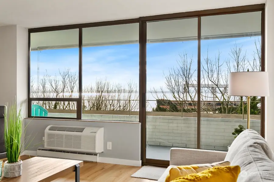 521 5th Avenue W #103, Seattle, WA 98119 - Image #3