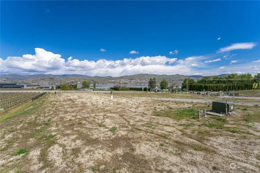42 Loretta Lane #19, Chelan, WA 98816 - Image #2