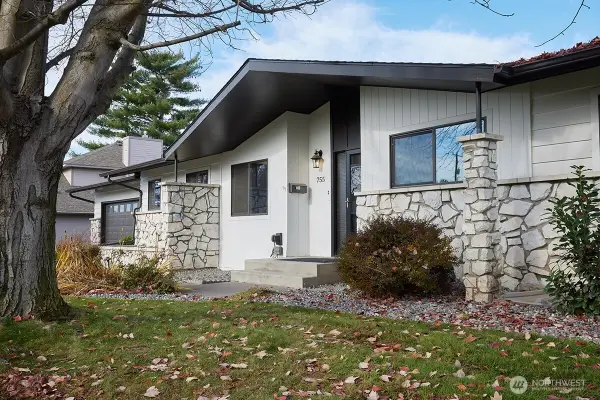 755 Wauna Vista Drive, Walla Walla, WA 99362