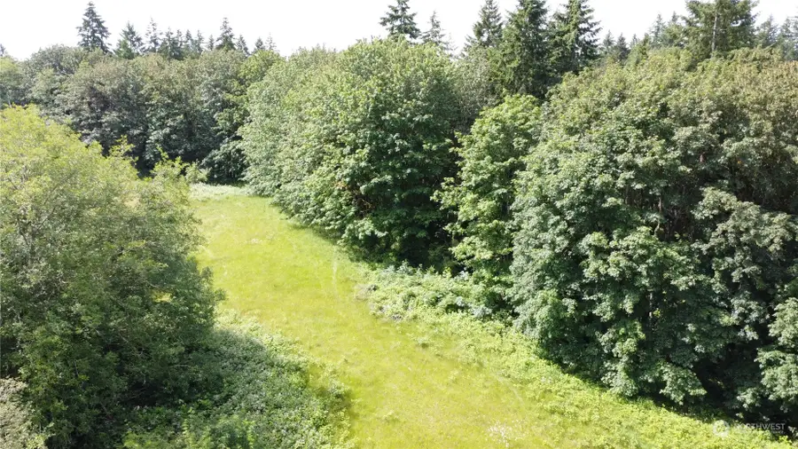 123 Pugh Road Ne, Poulsbo, WA 98370 - Image #2