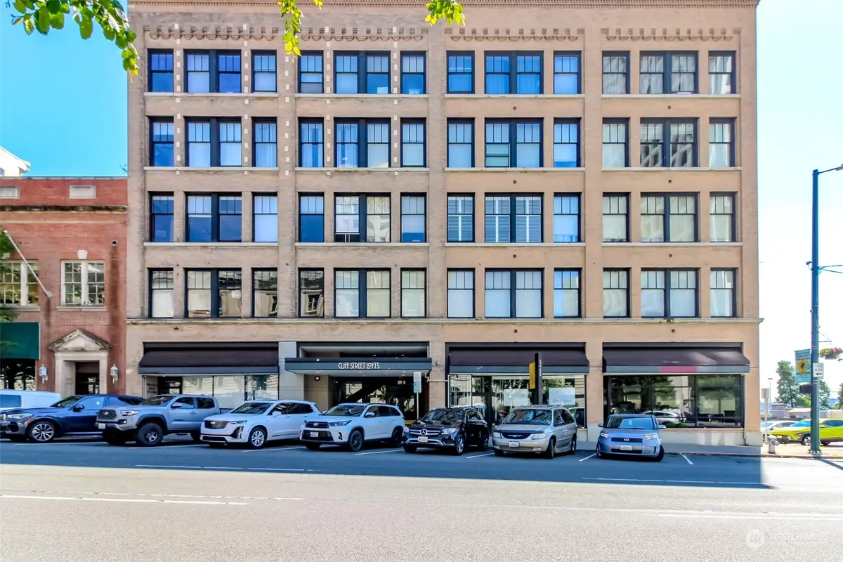 1120 Cliff Street #211, Tacoma, WA 98402 - Image #1