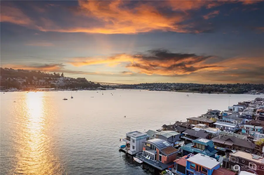 2017 Fairview Avenue E #I, Seattle, WA 98102 - #3