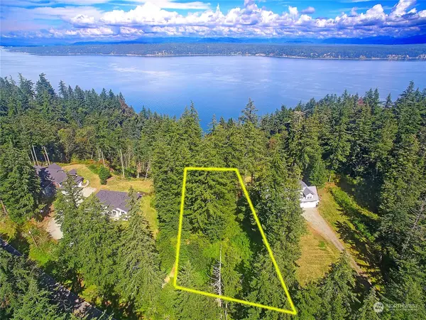 4081 Preserve Drive #5, Camano Island, WA 98282