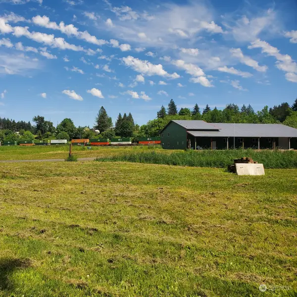 1377 Hining Road, Winlock, WA 98596