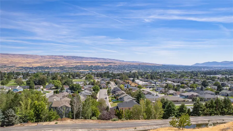 1833 Broadway Place #9, Wenatchee, WA 98801 - Image #3