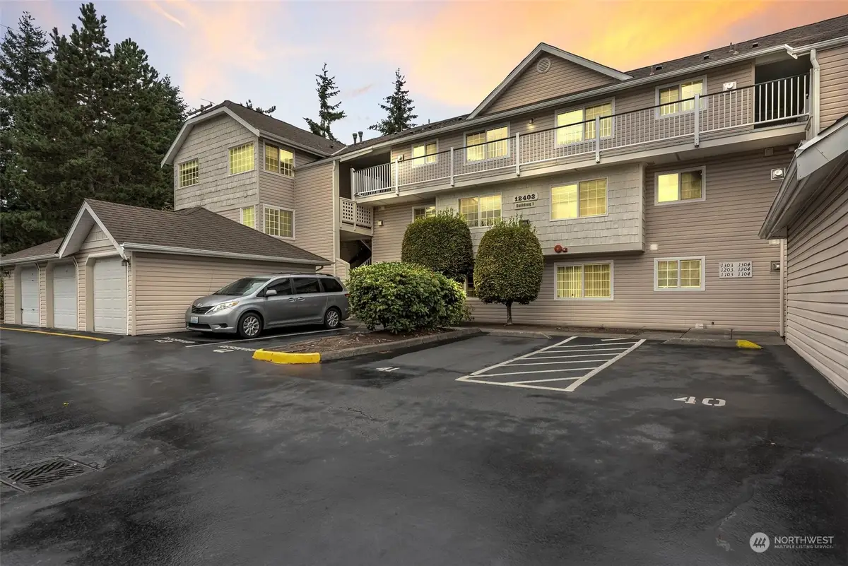 12403 4th Avenue W #1102, Everett, WA 98204 - Image #1