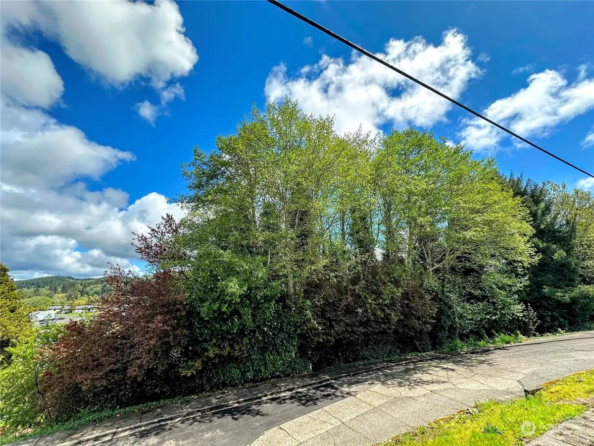 816 Terrace Avenue #11 & 12, Aberdeen, WA 98520 - Image #1