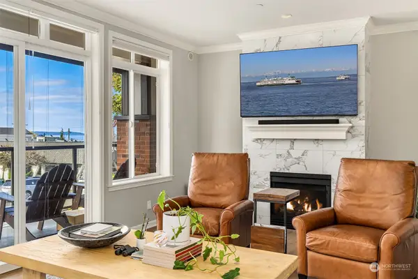 505 5th Avenue S #205, Edmonds, WA 98020