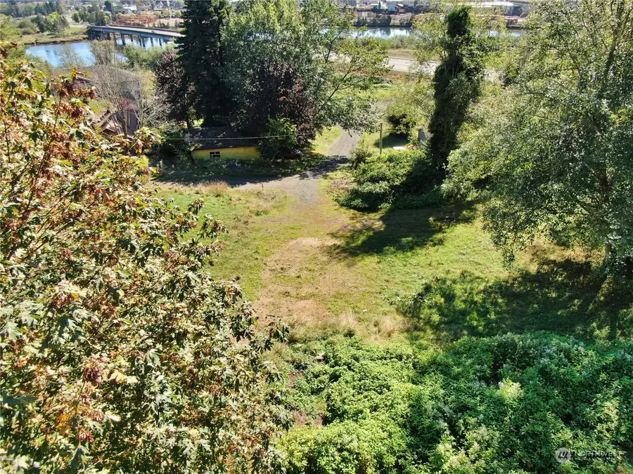 1129 Wildwood Avenue, Raymond, WA 98577 - Image #2