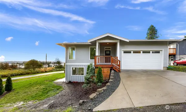 1575 Kingsley Avenue, Blaine, WA 98230