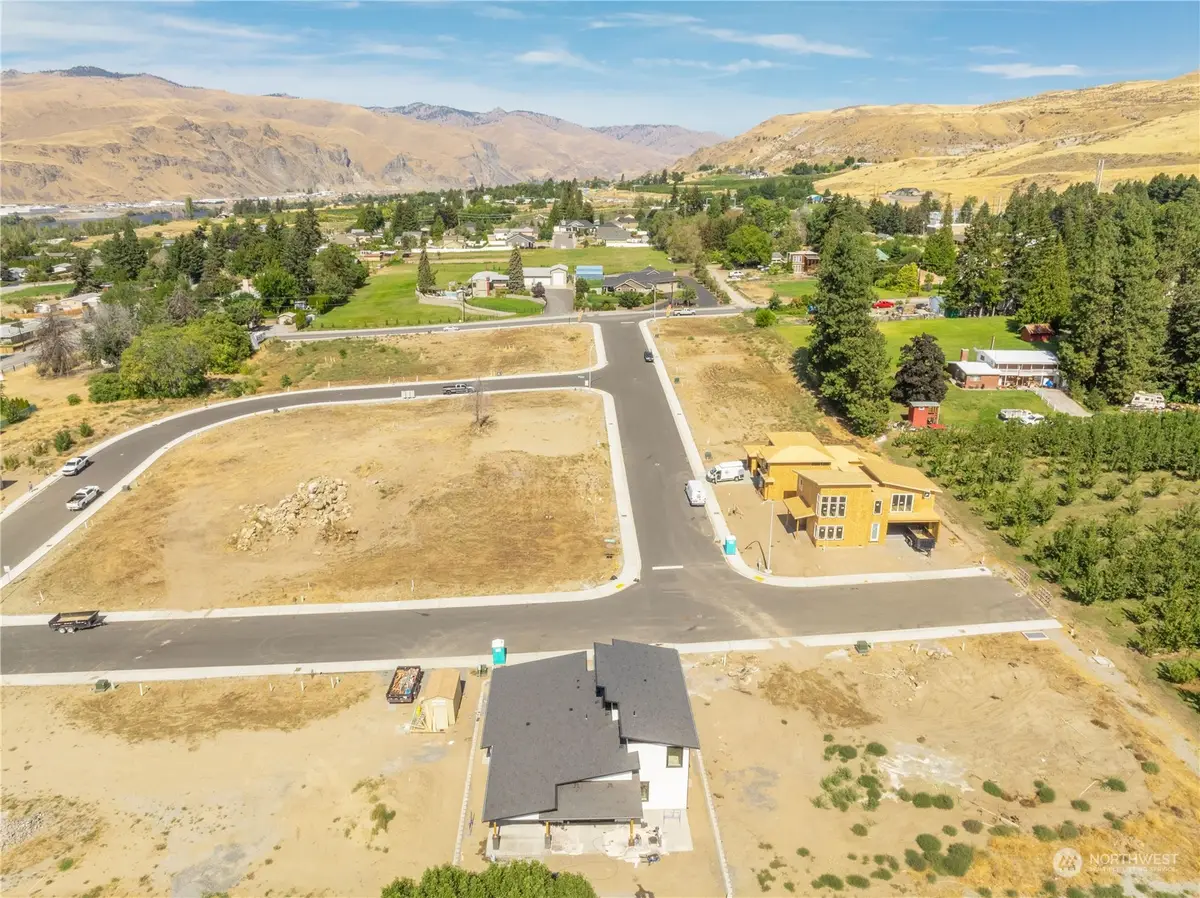 3248 NW Chadwick (lot 20) Loop #20, East Wenatchee, WA 98802 - Image #1