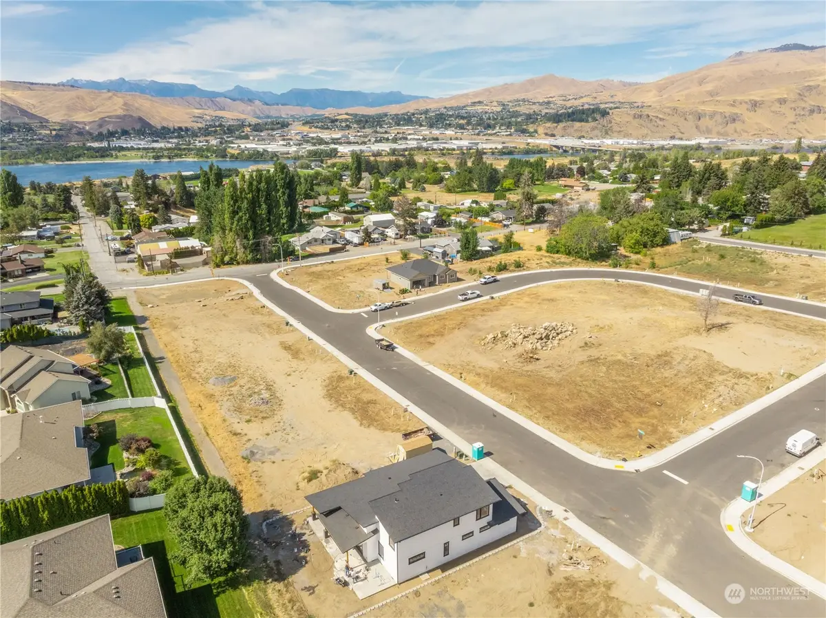 3230 Nw Chadwick (lot 26) Loop #Lot 26, East Wenatchee, WA 98802 - Image #1
