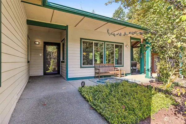 5641 Rehklau Road Se, Olympia, WA 98513