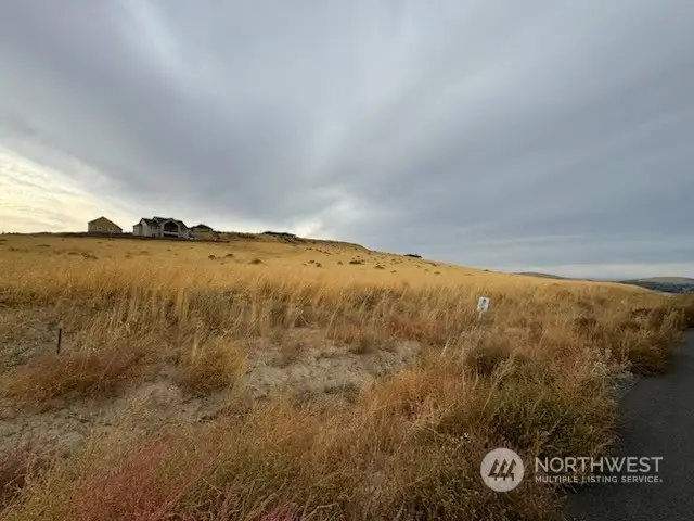 33908 Mammoth Dr #1, Kennewick, WA 99338 - Image #1