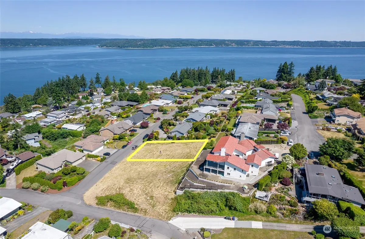 6007 Bayview Drive Ne #9, Tacoma, WA 98422 - Image #1