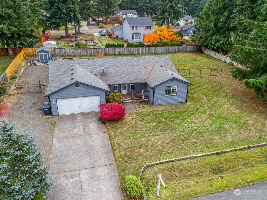 604 Nieland Loop Se, Rainier, WA 98576 - Image #2