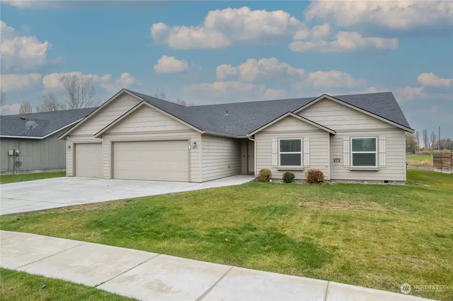 805 S Hamilton Road, Moses Lake, WA 98837 - Image #2
