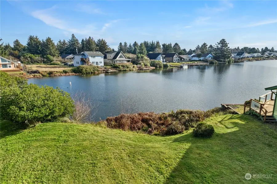 800 Cod Court Sw, Ocean Shores, WA 98569 - Image #2
