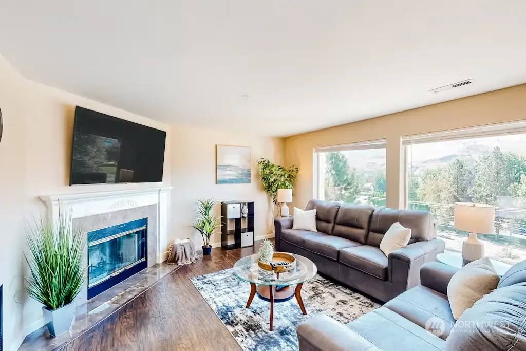 808 W Manson Rd #B203, Chelan, WA 98816 - Image #1