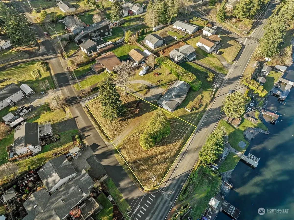 6707 W Lake Tapps Highway E, Lake Tapps, WA 98391 - Image #1