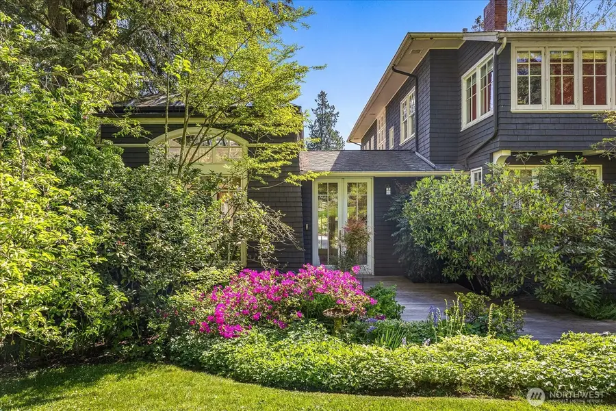 3802 E John Street, Seattle, WA 98112 - Image #2