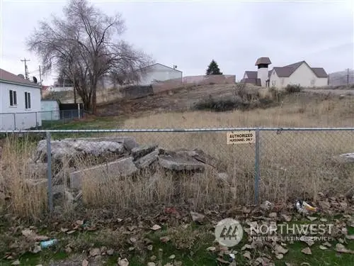 335 12th Street #S 1/2 Lots 13-16, Bridgeport, WA 98813 - Image #1