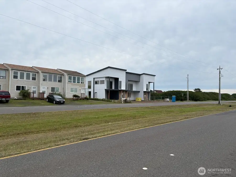 942 Ocean Shores Boulevard Sw #6, Ocean Shores, WA 98569 - Image #3