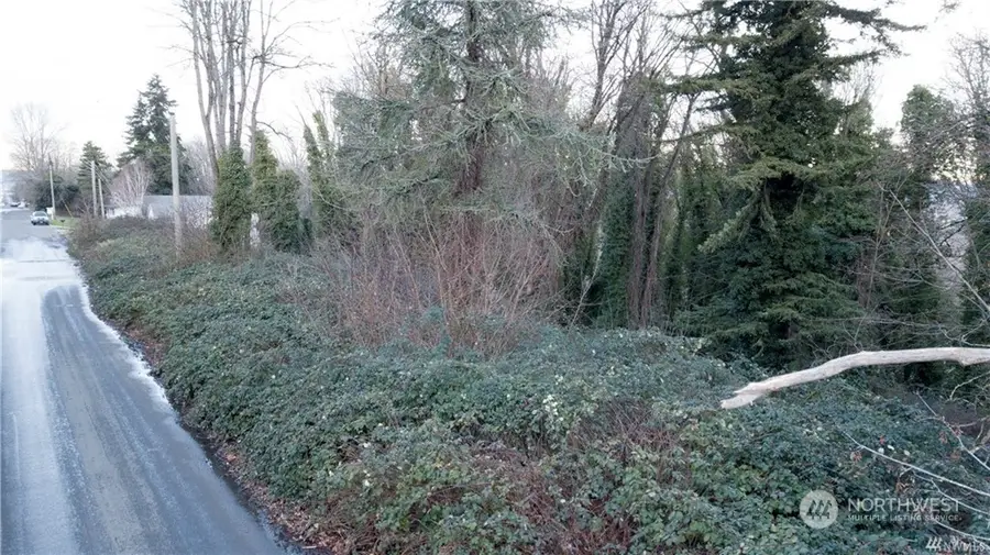 3539 E Grandview Avenue, Tacoma, WA 98404 - Image #2