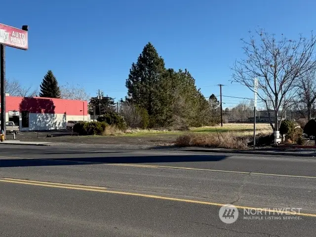 830 Basin Street Sw #Lots 4 to 6, Ls Tx's, Ephrata, WA 98823 - Image #2