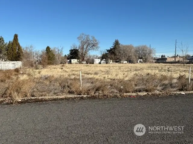 830 Basin Street Sw #Lots 4 to 6, Ls Tx's, Ephrata, WA 98823 - Image #3