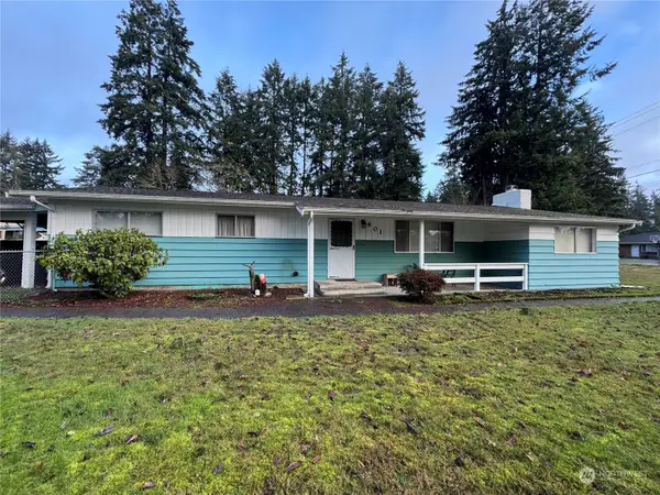 601 160th Street S, Spanaway, WA 98387